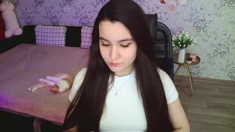 Snapshot of anny_shine chatting on December 29, 2024, 6:45 am Annie online show from December 29, 2024, 6:45 am