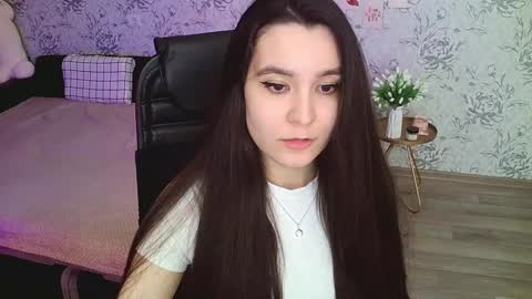 Snapshot of anny_shine chatting on December 29, 2024, 9:50 am Annie online show from December 29, 2024, 9:50 am