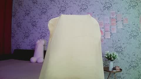 Snapshot of anny_shine chatting on January 29, 2025, 5:19 am Annie online show from January 29, 2025, 5:19 am