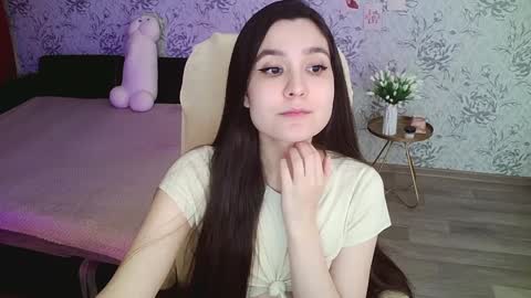 Snapshot of anny_shine chatting on February 7, 2025, 3:34 am Annie online show from February 7, 2025, 3:34 am