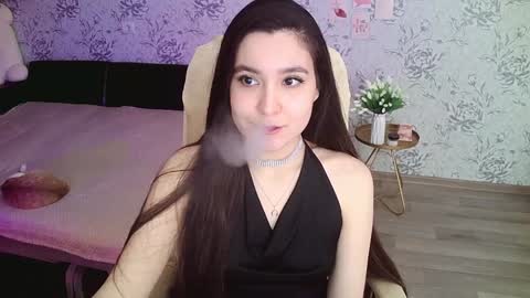 Snapshot of anny_shine chatting on February 8, 2025, 11:24 pm Annie online show from February 8, 2025, 11:24 pm