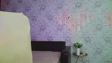 Snapshot of anny_shine chatting on February 15, 2025, 5:30 am Annie online show from February 15, 2025, 5:30 am