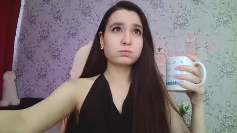 Snapshot of anny_shine chatting on March 4, 2025, 9:07 am Annie online show from March 4, 2025, 9:07 am