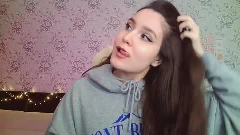 Snapshot of anny_shine chatting on September 10, 2025, 4:45 am Annie online show from September 10, 2025, 4:45 am