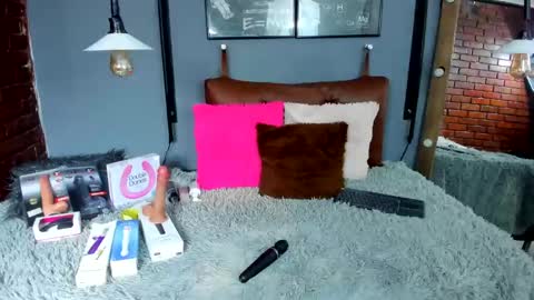 anny_stan online show from December 11, 2024, 2:00 pm