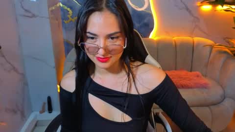 Live 1500am 2100pm COLOMBIAN HOUR online show from May 5, 2026, 7:55 pm
