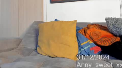BABY ANNY   INSTAGRAM Annycutie20 online show from December 31, 2024, 9:53 am