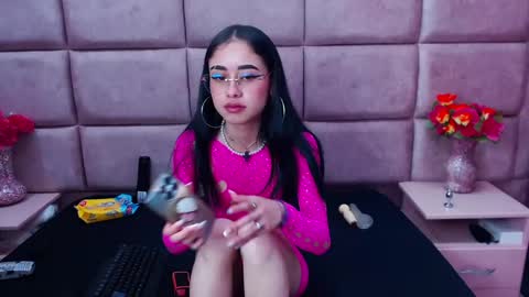 Anny online show from December 17, 2024, 4:00 pm