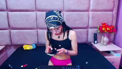 Anny online show from December 20, 2024, 12:49 pm