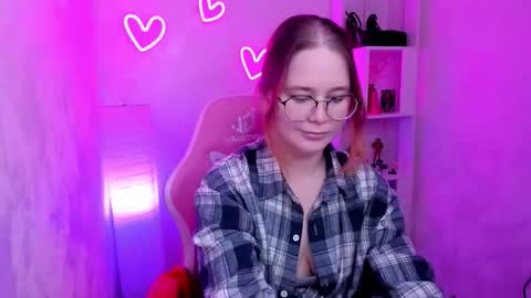 Anny online show from December 3, 2025, 8:34 am