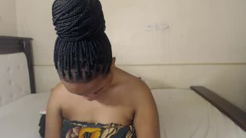 Snapshot of annybecca chatting on July 29, 2026, 8:07 pm Anny online show from July 29, 2026, 8:07 pm