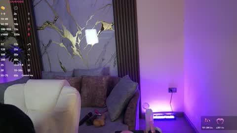 Ana online show from October 23, 2025, 12:37 pm