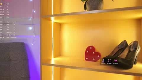 Ana online show from November 22, 2025, 12:15 pm