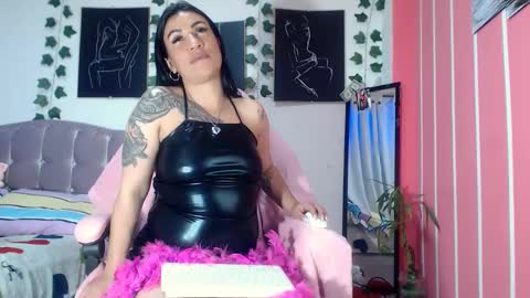    online show from February 5, 2025, 10:55 pm