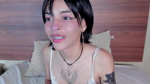 Snapshot of annykitty_ chatting on September 23, 2025, 4:26 am Anny Kitty online show from September 23, 2025, 4:26 am