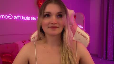 annyraii online show from February 13, 2026, 6:48 pm