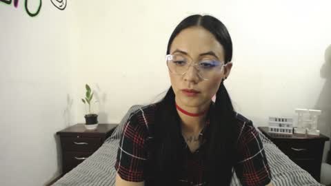 Snapshot of annyroberts_89 chatting on January 24, 2025, 11:23 pm Anny online show from January 24, 2025, 11:23 pm