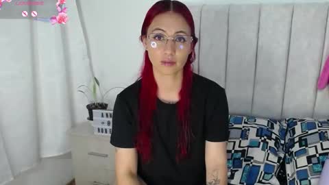 Snapshot of annyroberts_89 chatting on October 5, 2025, 9:02 pm Anny online show from October 5, 2025, 9:02 pm
