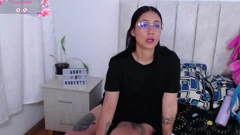 Snapshot of annyroberts_89 chatting on October 17, 2025, 11:13 am Anny online show from October 17, 2025, 11:13 am