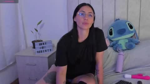 Anny online show from November 28, 2025, 10:45 pm