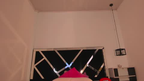 Anny online show from February 6, 2025, 6:56 pm