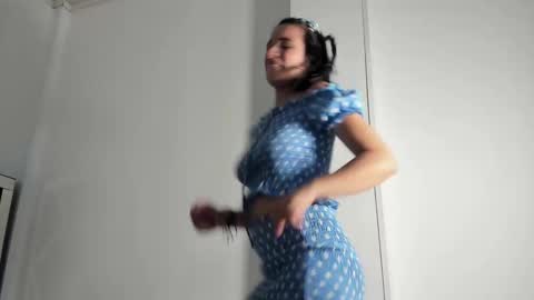 Anny online show from March 5, 2025, 9:26 pm