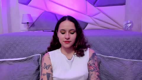 AnnyT online show from February 9, 2025, 1:55 am