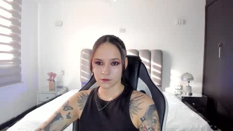 AnnyT online show from March 10, 2026, 9:31 pm