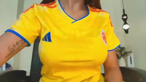 Snapshot of annyxhot chatting on July 3, 2026, 11:27 am AnnyXhot online show from July 3, 2026, 11:27 am