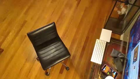 Snapshot of anoaklawnguy chatting on April 30, 2026, 8:57 pm anoaklawnguy online show from April 30, 2026, 8:57 pm