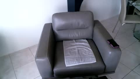 Snapshot of anoaklawnguy chatting on May 10, 2026, 12:43 pm anoaklawnguy online show from May 10, 2026, 12:43 pm