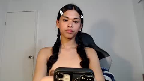 anok_yaii online show from November 25, 2025, 5:18 am