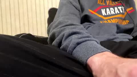 Snapshot of anonyomosguy chatting on December 16, 2025, 2:27 am anonyomosguy online show from December 16, 2025, 2:27 am