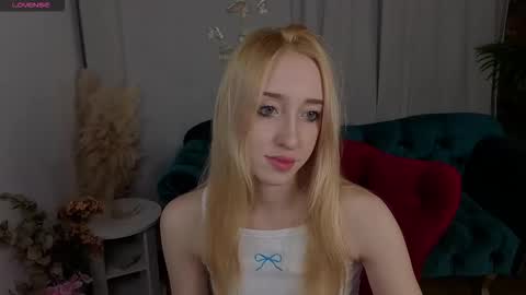 Anora online show from February 3, 2026, 7:19 pm