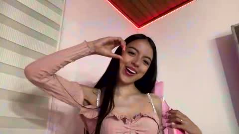 anotella_aa online show from December 4, 2025, 10:51 pm