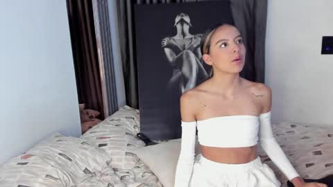 Snapshot of anotella_aa chatting on May 15, 2026, 11:45 pm anotella_aa online show from May 15, 2026, 11:45 pm