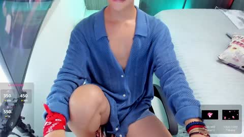 Snapshot of anrallmgbj472a chatting on January 12, 2025, 12:49 am anrallmgbj472a online show from January 12, 2025, 12:49 am