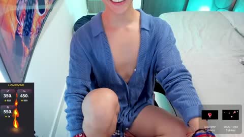 Snapshot of anrallmgbj472a chatting on January 28, 2025, 2:43 am anrallmgbj472a online show from January 28, 2025, 2:43 am