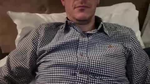 ansal1001 online show from February 9, 2026, 9:52 pm