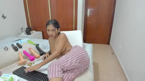 anthonela_hotsex online show from December 18, 2024, 4:17 pm