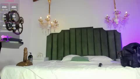 anthonela online show from October 25, 2025, 3:58 am