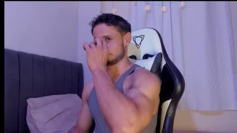 Snapshot of anthony_lewis_ chatting on September 10, 2025, 5:51 am Adonys Creeb online show from September 10, 2025, 5:51 am