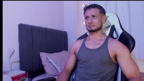 Snapshot of anthony_lewis_ chatting on September 16, 2025, 5:08 am Adonys Creeb online show from September 16, 2025, 5:08 am