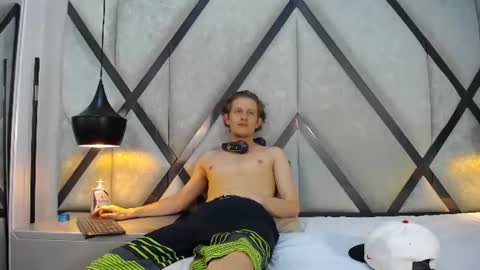 Anthonny online show from July 13, 2026, 7:27 pm