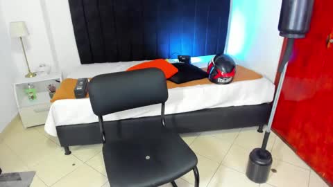 Snapshot of anthoy_wayans chatting on January 25, 2025, 2:04 am       online show from January 25, 2025, 2:04 am