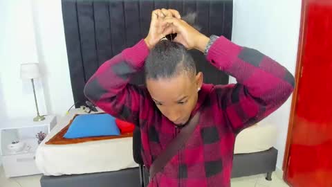 Snapshot of anthoy_wayans chatting on February 15, 2025, 12:26 am       online show from February 15, 2025, 12:26 am