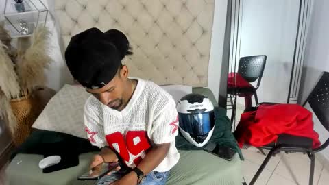 Snapshot of anthoy_wayans chatting on September 25, 2025, 11:52 pm       online show from September 25, 2025, 11:52 pm