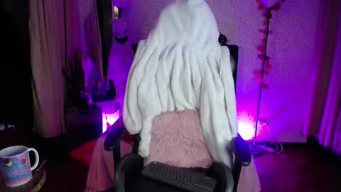 Snapshot of antia_x chatting on October 27, 2025, 9:08 pm antia_x online show from October 27, 2025, 9:08 pm