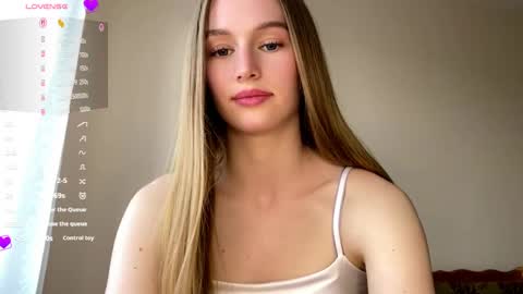 Viktoria online show from May 5, 2026, 3:20 pm