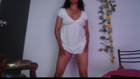 Antonella online show from December 9, 2024, 2:02 am